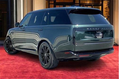 2025 Land Rover Range Rover P400 SE 7 Seat
