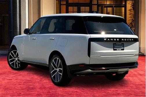 2025 Land Rover Range Rover P550e Autobiography