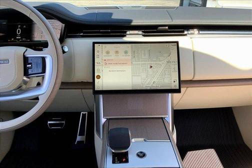 2025 Land Rover Range Rover P550e Autobiography