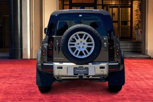 2025 Land Rover Defender P300