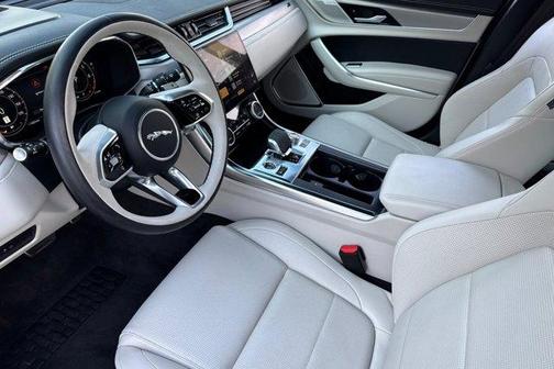 2024 Jaguar XF R-Dynamic SE