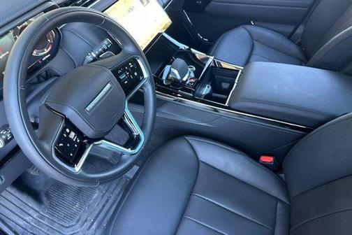 2025 Land Rover Range Rover Sport P360 SE