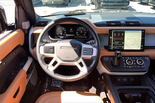 2023 Land Rover Defender SE