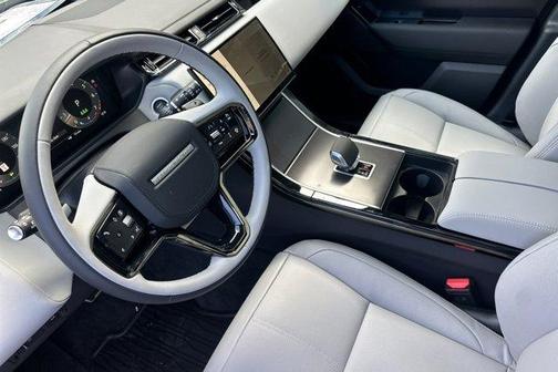 2026 Land Rover Range Rover Velar P250 Dynamic SE