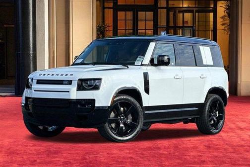 Fuji White 2026 Land Rover Defender P400 X-Dynamic SE