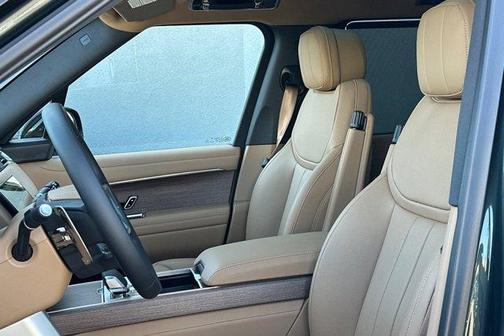 Belgravia Green 2026 Land Rover Range Rover P400 SE 7 Seat
