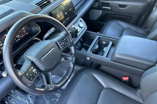 2024 Land Rover Defender OUTBOUND