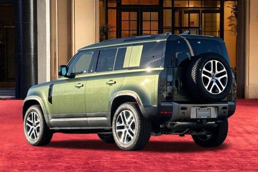 2026 Land Rover Defender 110 S