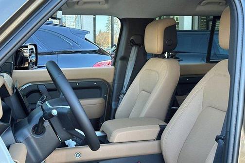 Gondwana Stone 2026 Land Rover Defender P300 S