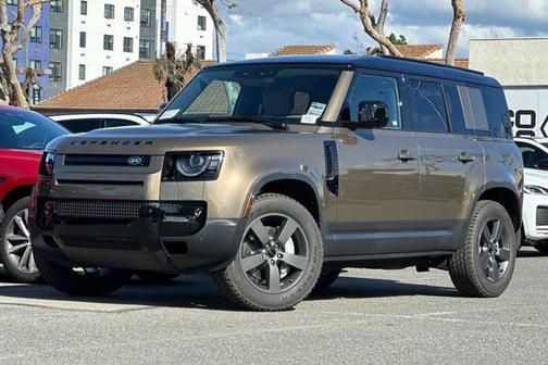 Gondwana Stone 2026 Land Rover Defender P300 S