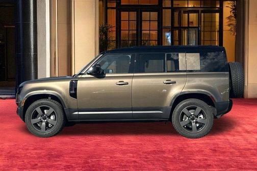 Gondwana Stone 2026 Land Rover Defender P300 S