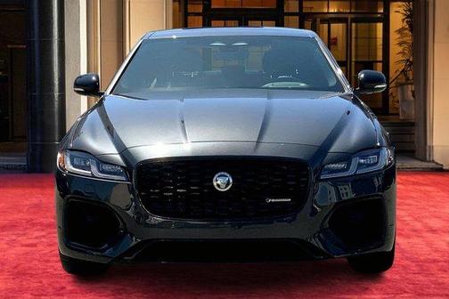 2024 Jaguar XF R-Dynamic SE