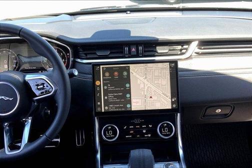 2024 Jaguar XF R-Dynamic SE