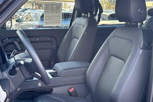 2025 Land Rover Defender P300 S