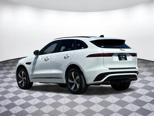 Fuji White 2024 Jaguar F-PACE P250 R-Dynamic S