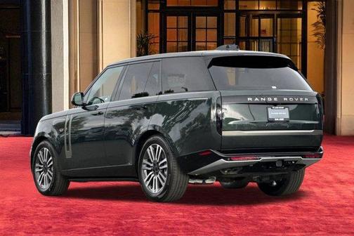Belgravia Green 2026 Land Rover Range Rover P530 SE