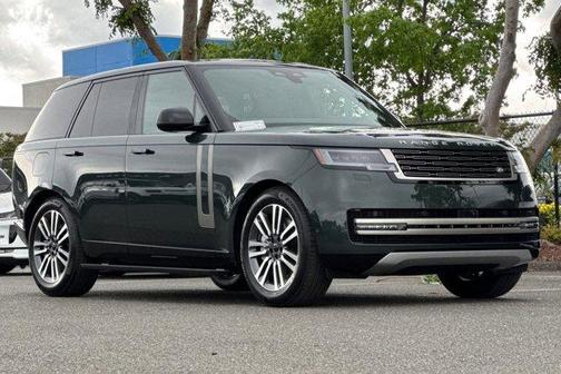 Belgravia Green 2026 Land Rover Range Rover P530 SE