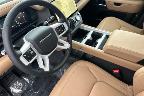 2026 Land Rover Defender P400 X-Dynamic SE