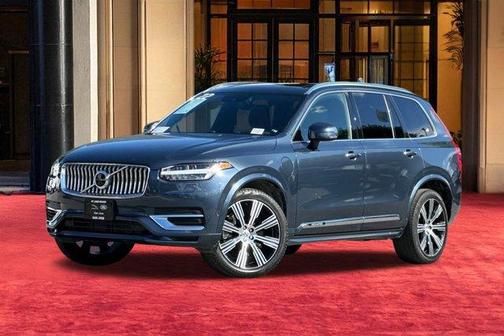 2022 Volvo XC90 Recharge Plug-In Hybrid INSCRIPTION