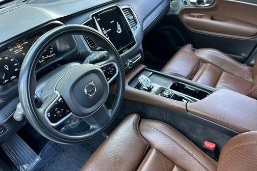 2022 Volvo XC90 Recharge Plug-In Hybrid INSCRIPTION