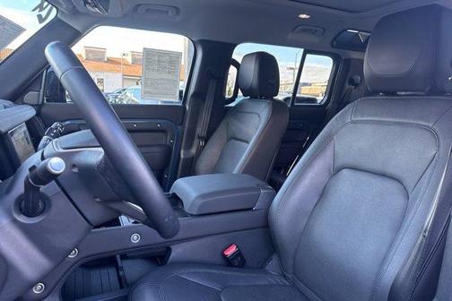 2024 Land Rover Defender P300