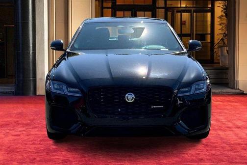 2024 Jaguar XF R-Dynamic SE