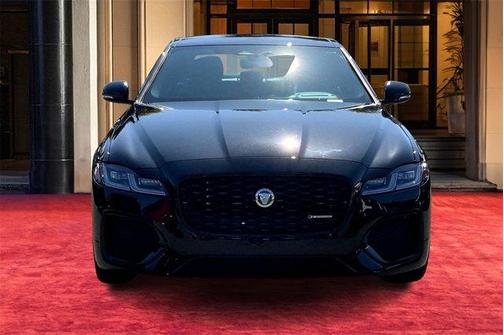 2024 Jaguar XF R-Dynamic SE