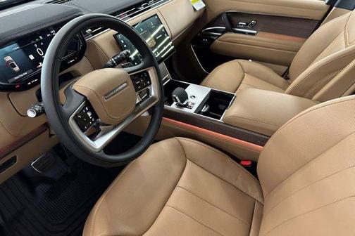 2026 Land Rover Range Rover P400 SE 7 Seat