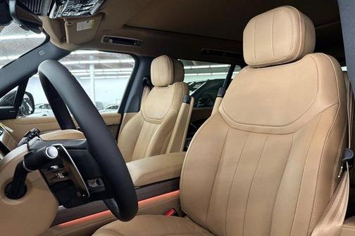 2026 Land Rover Range Rover P400 SE 7 Seat