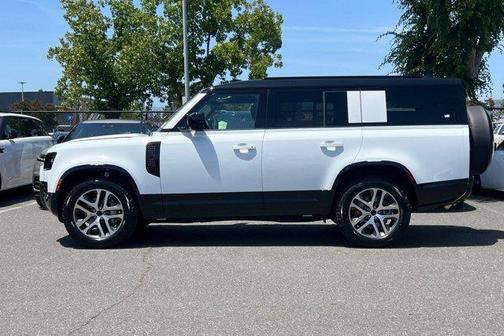 Fuji White 2026 Land Rover Defender P400 X-Dynamic SE