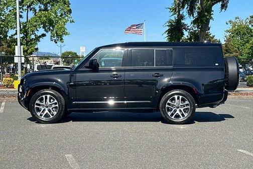 Santorini Black 2026 Land Rover Defender P400 X-Dynamic SE