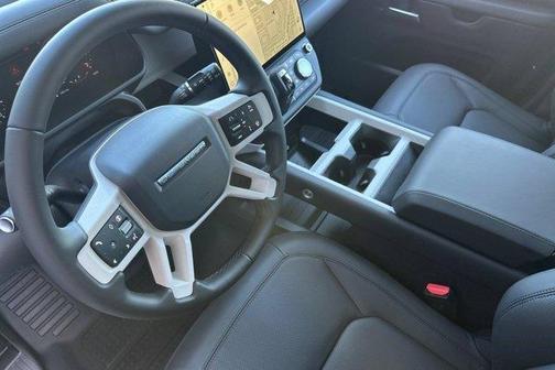Santorini Black 2026 Land Rover Defender P400 X-Dynamic SE