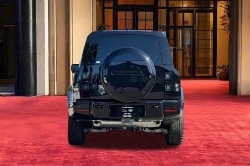 Santorini Black 2026 Land Rover Defender P400 X-Dynamic SE