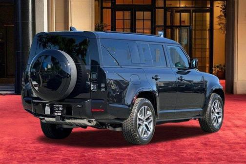 Santorini Black 2026 Land Rover Defender P400 X-Dynamic SE