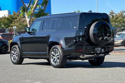 Santorini Black 2026 Land Rover Defender P400 X-Dynamic SE