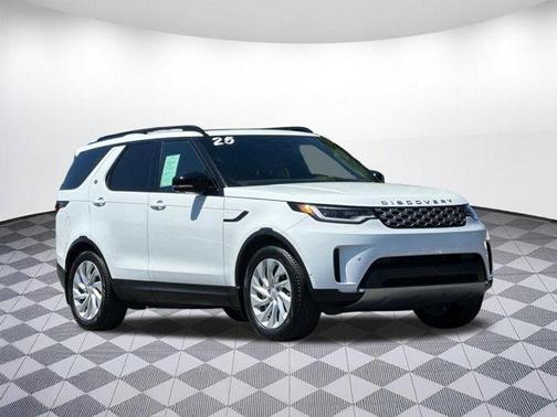 Fuji White 2025 Land Rover Discovery P300 S