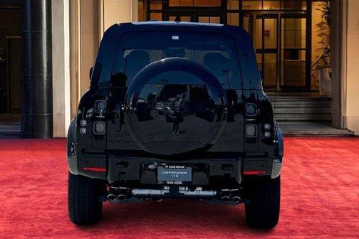 2025 Land Rover Defender P525 V8