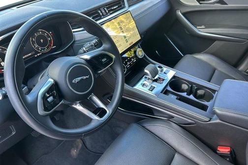 2024 Jaguar F-PACE P250 R-Dynamic S