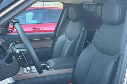2026 Land Rover Range Rover P400 SE
