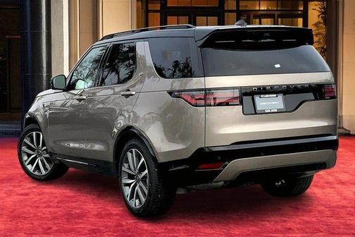 2025 Land Rover Discovery P360 Dynamic SE