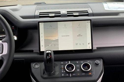2025 Land Rover Defender P400 X-Dynamic SE