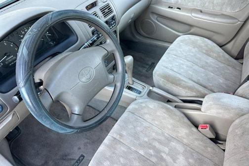 2000 Toyota Corolla LE