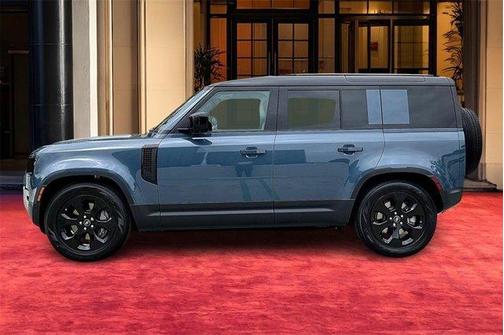 2025 Land Rover Defender P300