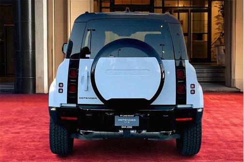 2025 Land Rover Defender P400 X-Dynamic SE