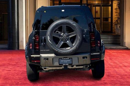 2025 Land Rover Defender P400 X-Dynamic SE