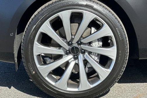 2026 Land Rover Range Rover P400 SE