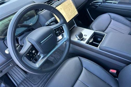 2026 Land Rover Range Rover P400 SE