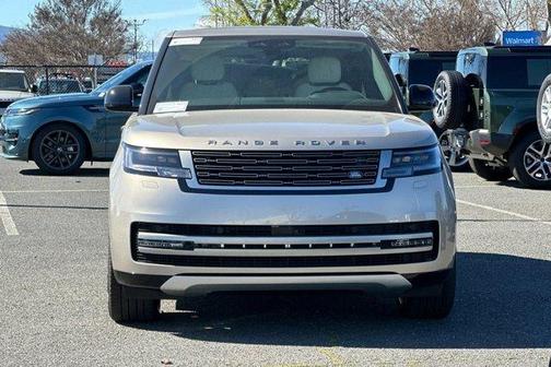 Batumi Gold 2026 Land Rover Range Rover P530 SE