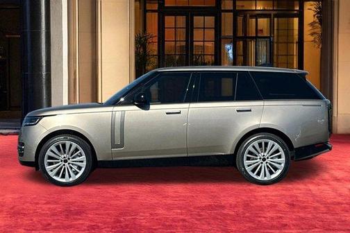 Batumi Gold 2026 Land Rover Range Rover P530 SE