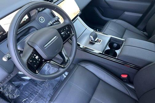 Santorini Black 2026 Land Rover Range Rover Velar P400 Dynamic SE